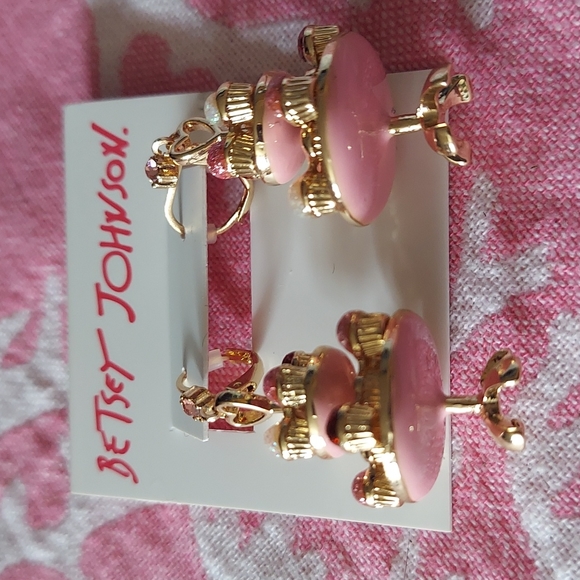 Betsey Johnson TIERED CUPCAKE EARRINGS - Picture 3 of 5